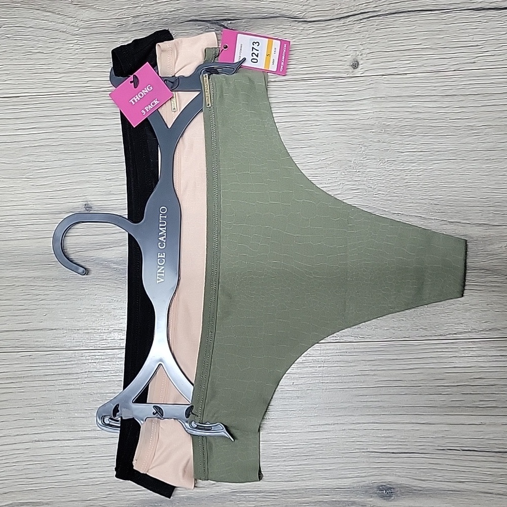 VINCE CAMUTO THONG.